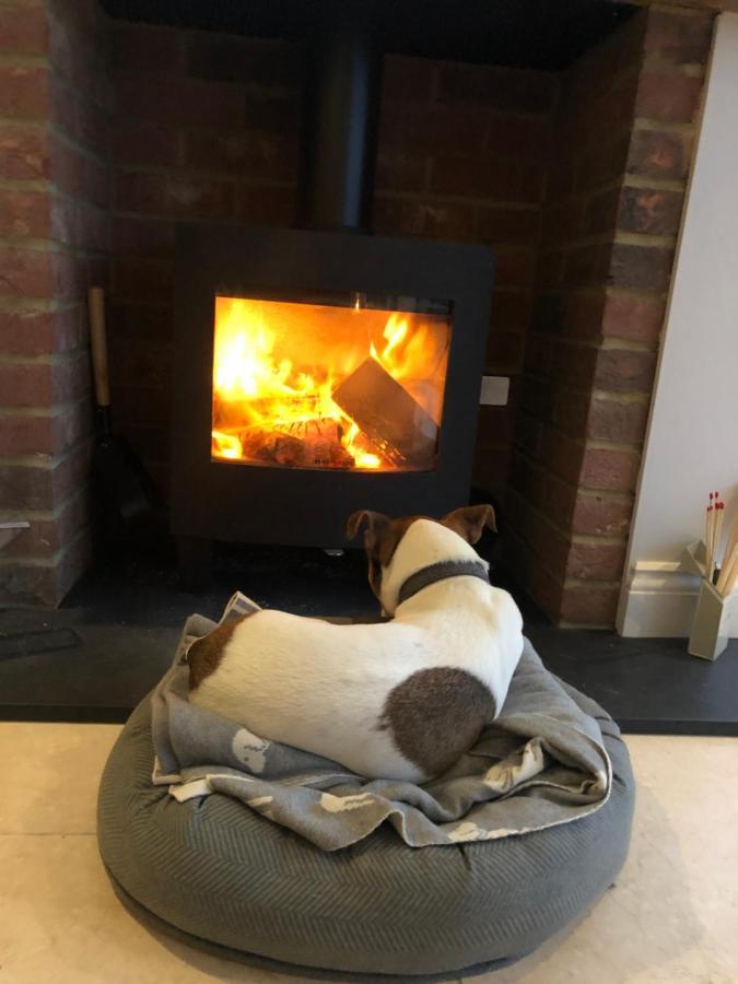 Ryefield Cottage - Luxurious Self-Catered Holiday Cottage With A Log Burner Chichester Exterior foto